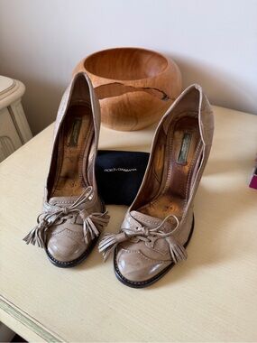 D&G Beige ostrich leather Tassel Heels